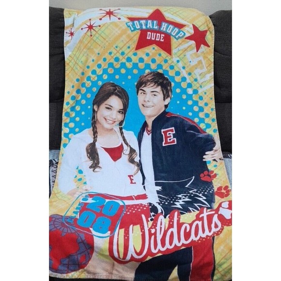 Disney High School Musical Beach Towel, Y2K - Picture 1 of 5
